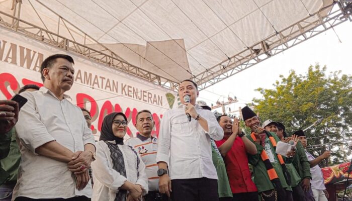 Eri Cahyadi Hadiri Pesta Rakyat Relawan Erji Kenjeran Bersatu Di Surabaya Utara
