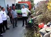 Wali Kota Eri Cahyadi Imbau Warga Tak Buang Barang Bekas Saat Kerja Bakti dalam Surabaya Bergerak