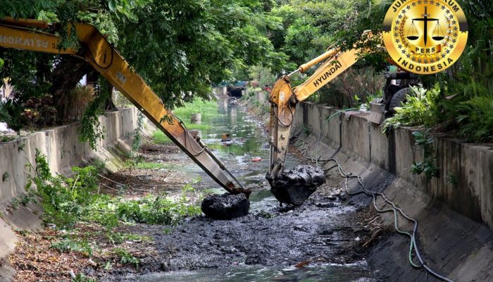 Jelang Musim Hujan, Wali Kota Eri Terapkan Strategi Penanganan Banjir Per Wilayah